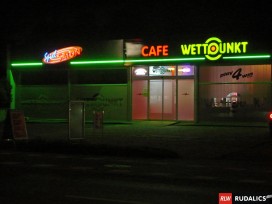Leuchteinzelbuchstaben kombiniert mit Neonlisene